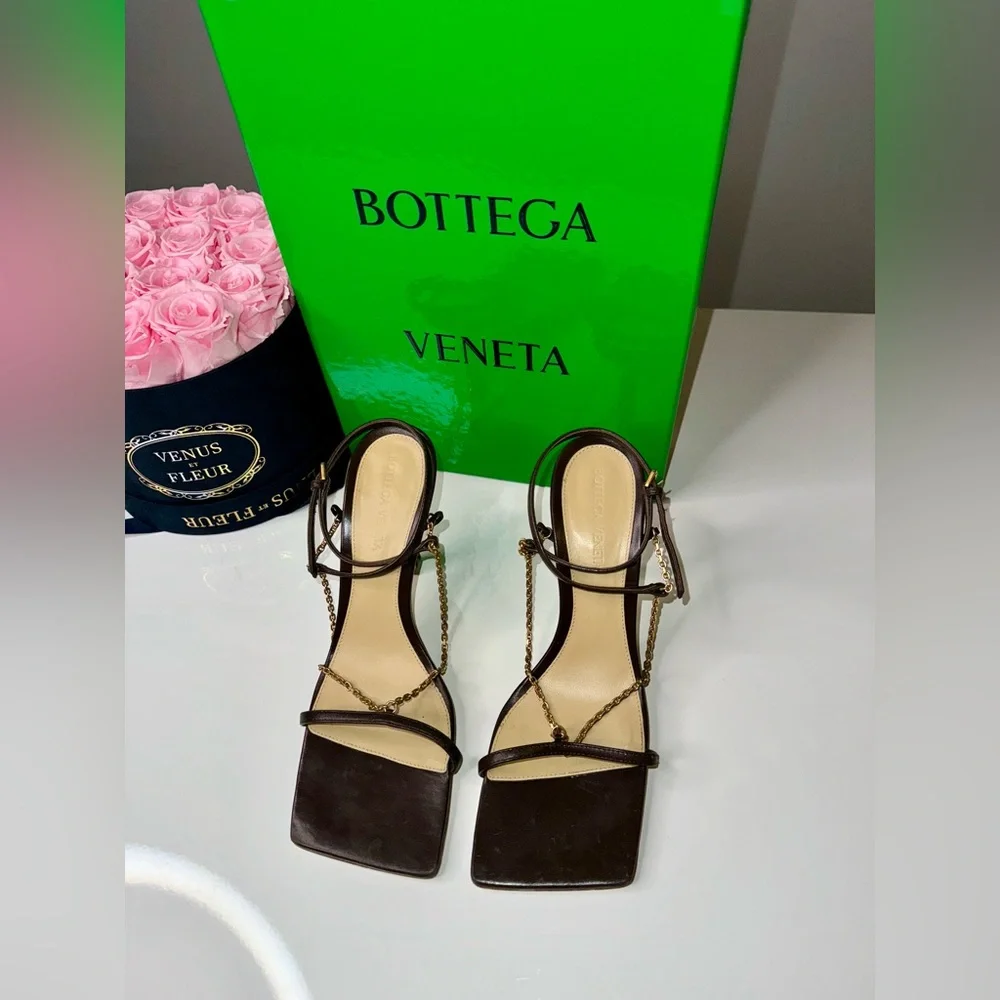 Bottega Veneta - 37 US - Strech Chain Sandals - Brown with Golden Chain - Picture 14 of 17